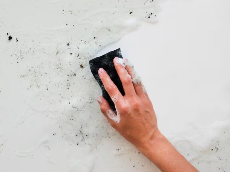 How to Fix a Hole in Drywall Easily at Home