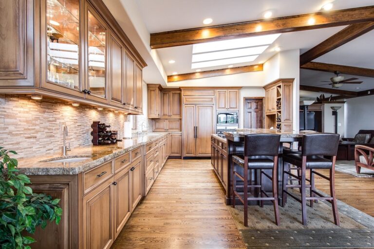 Top Real Estate Investment Strategies for Beginners in 2025